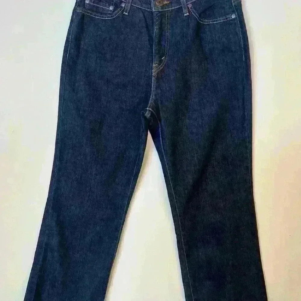 Levi’s Perfectly Slimming 512 Bootcut Denim Jeans - Picture 2 of 8
